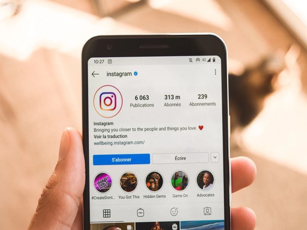 Hướng dẫn nhanh cách tạo tin nổi bật trên Instagram