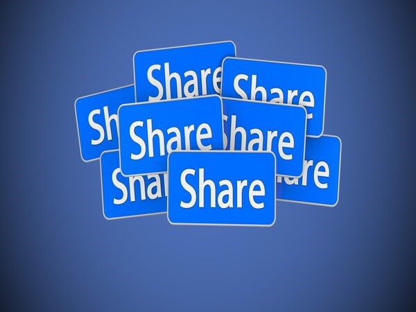 Vì sao nên sử dụng tool auto share Facebook?