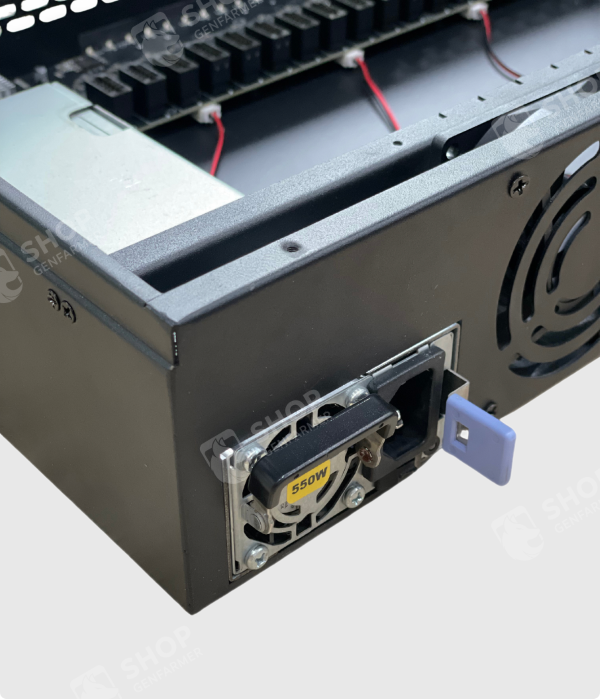 Sự khác nhau giữa Box Phone Farm USB và Box Lan 12 Khác biệt về cổng kết nối của Box Phone Farm USB và Box LAN