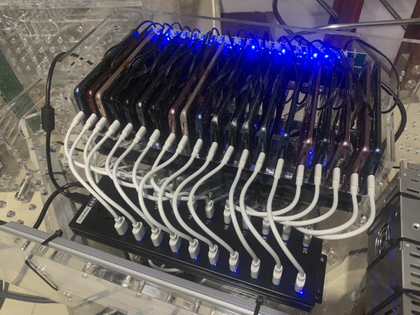 Box Phone Farm hệ thống gồm nhiều điện thoại thông minh Box Phone Farm hệ thống gồm nhiều điện thoại thông minh
