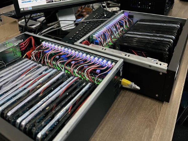 Các dòng Box Phone Farm phổ biến và giá box phone farm trên thị trương Hà Nội Các dòng Box Phone Farm phổ biến và giá box phone farm trên thị trương Hà Nội