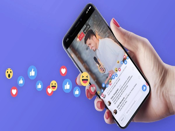 How can you calculate video views on Facebook?
